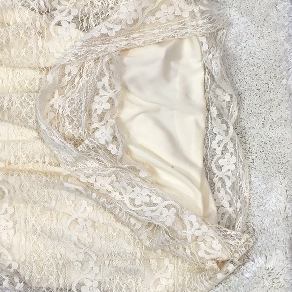 ASOS ivory lace maternity dress 6 - Picture 9 of 11